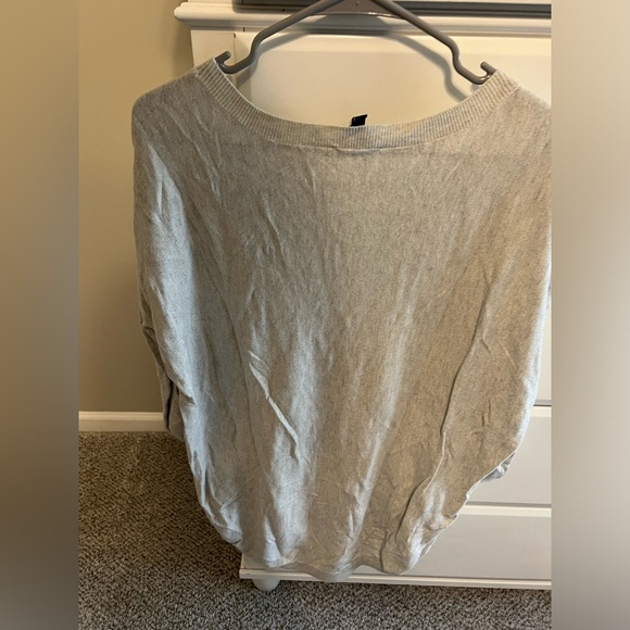 Express sweater - Picture 2 of 3